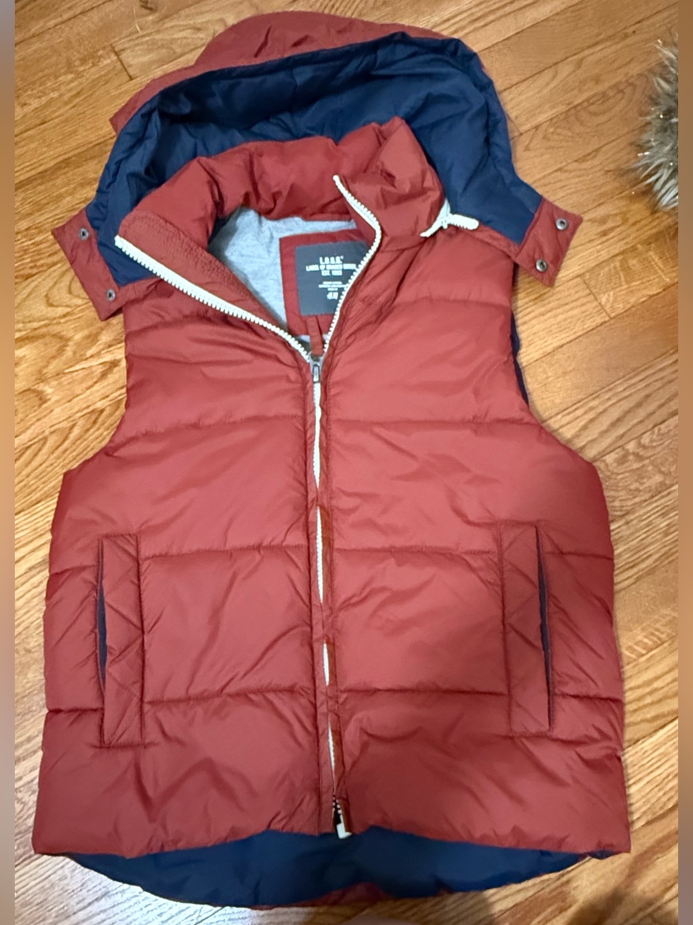 H&M Mens Vintage Rust Red Puffer Vest